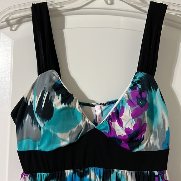 Summer blouse - Picture 2 of 4